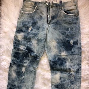 Akoo Jeans
